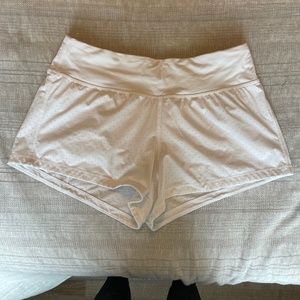 Lululemon Shorts 2.5 inch low rise